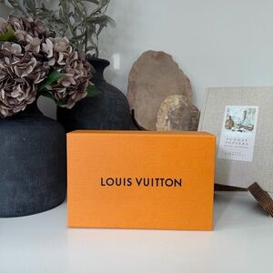 Louis Vuitton box